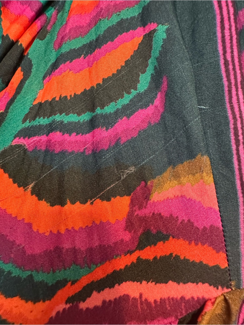 FARM Rio Multicolor V-Neck Ruffle-Hem Long Sleeve Tunic - Picture 4 of 6